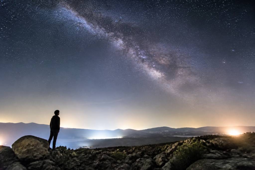 Turismo astronômico no Brasil: os melhores destinos para observar estrelas, planetas e a Via Láctea